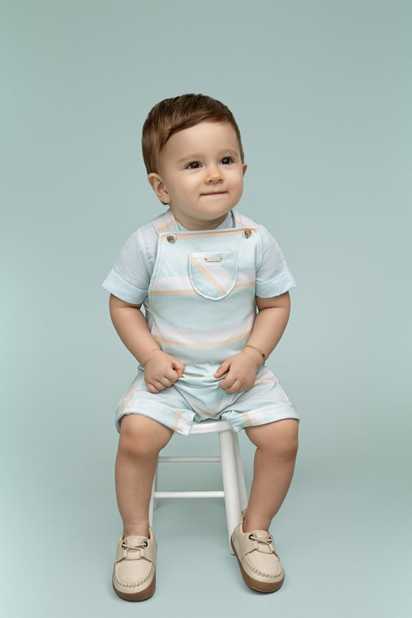 Macacão Curto em Malha Conforto Listrada com Alça Regulável, Bolsinho Funcional e Barrinha Virada Paraiso