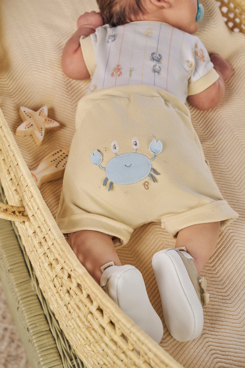 Conjunto Baby Unissex Body Manga Curta Malha Conforto e Shorts Legging com Bordado - Image 2