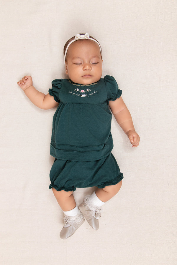 Conjunto Baby Feminino Natal Blusa Franzida com Body Embutido Bordado e Shorts
