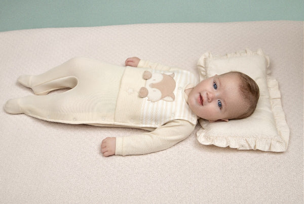 Macacão Longo Linha Filhotes com Bordado Lúdico e Abertura Lateral em Malha Texturizada Paraiso