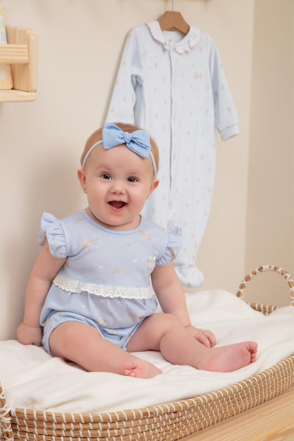 Macacão Curto em Malha Conforto Estampada com Babados e Laço de Cetim Letut LT17322