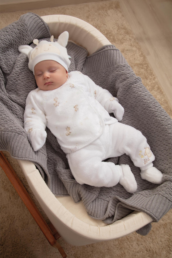 Kit Presente 3 Peças com Touca de Orelhinhas, Sapatinhos em Pelo e Luvas em Plush Aveludado Letut LT17383