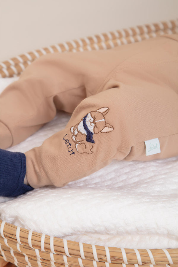 Conjunto Baby Longo de Body em Malha Trabalhada com Calça Confortável e Bordado Lúdico Letut