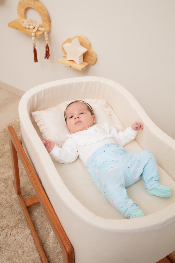 Conjunto Baby Longo de Body em Malha Conforto com Babadinho e Calça em Malha Tricô Levíssima Estampada Letut