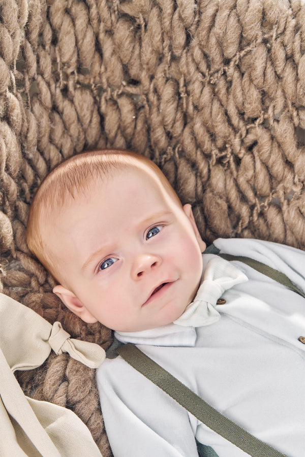 Macacão Longo Malha Texturizada e Plush com Suspensório Embutido e Gravata Removível Paraiso