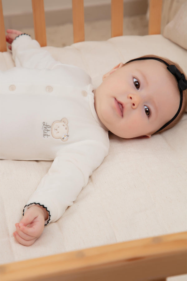 Conjunto Baby Longo de Body em Plush Liso com Bordado e Calça Estampada com Babadinhos e Laço Letut