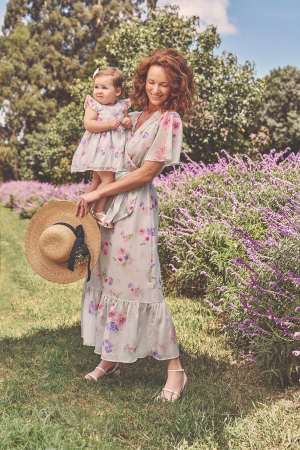 Vestido Mãe e Filha Em Tecido Lurex Com Estampa Floral Paraiso 10183