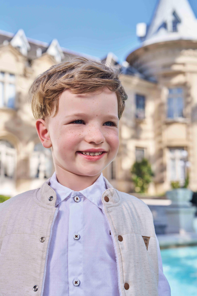 Paraíso Conjunto Menino Camisa Tricoline Manga Ajustável e Calça Jogger Sarja Caramelo — Estilo Urbano para o Dia a Dia - Image 2