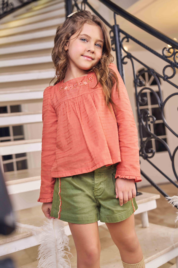 Conjunto Blusa Maquinetada com Laço e Shorts Sarja Bordado Fashion Paraiso