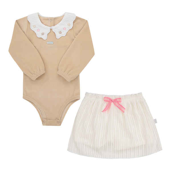 Conjunto de Body em Plush Liso com Bordado e Saia Shorts em Plush Devorê Le Bhua