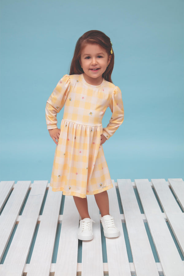 Vestido em Malha Tricô Estampada Levíssima com Pregas nas Mangas e Abertura no Ombro Le Bhua