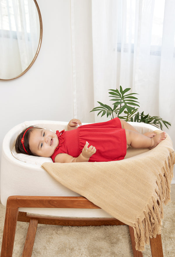Vestido Regata Bebê em Malha Trabalhada com Gola Laço e Tapa Fralda  Letut