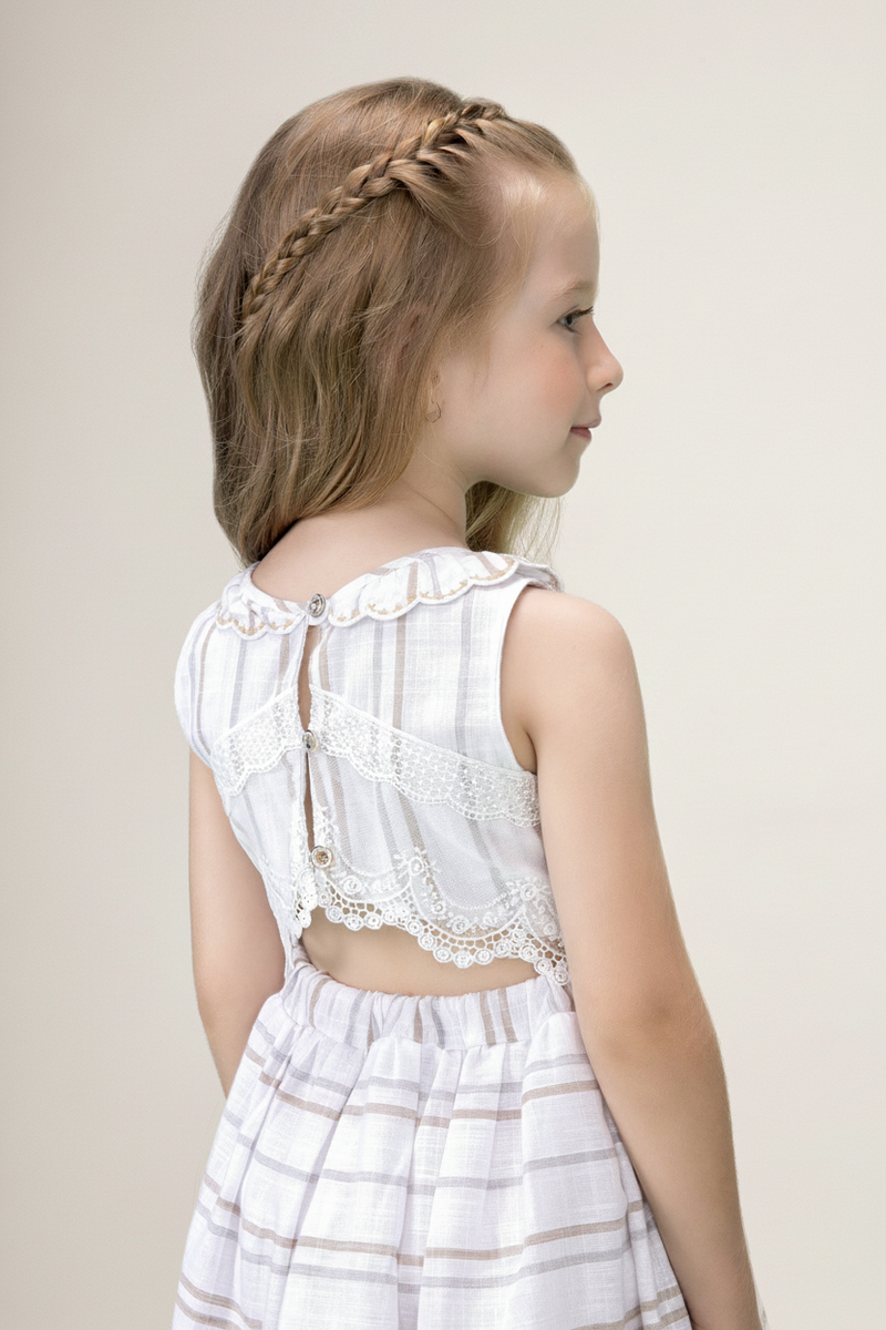 Paraíso Vestido Linha Ceriônia Listrado com Tule Efeito Renda, Bordados Delicados e Elástico nas Costas — Elegante e Confortável - Image 2