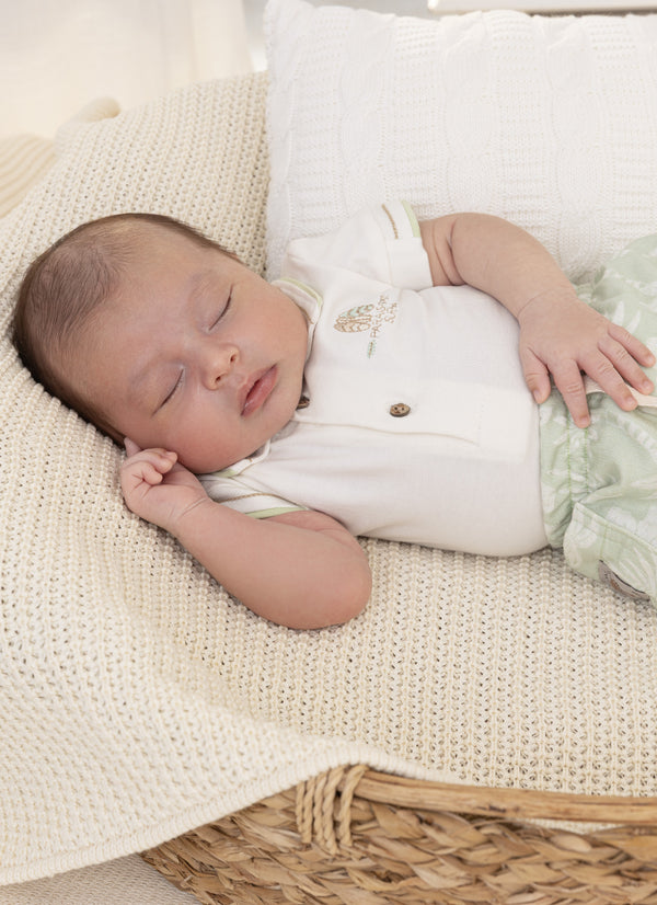 Conjunto Baby Curto Body Meia Manga Bordado com Gola Polo e Shorts Moletom Estampado com Bolso Paraiso