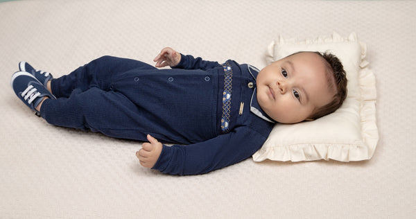 Macacão Longo em Malha Trabalhada com Bordado e Plaquinha Paraiso