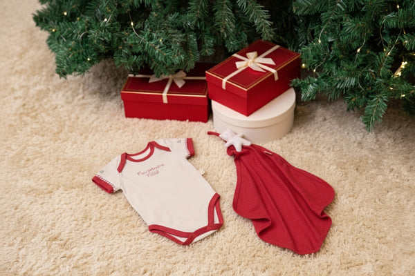 Kit Presente Bebê "Meu Primeiro Natal" com Body, Naninha de Bichinho e Saquinho de Tule Paraiso