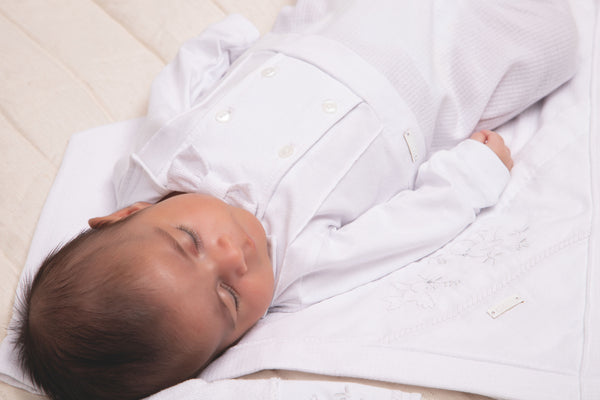 Kit Cerimônia com Macacão Longo, Babita Bordada Forrada e Saquinho de Tule Branco Paraiso 17076