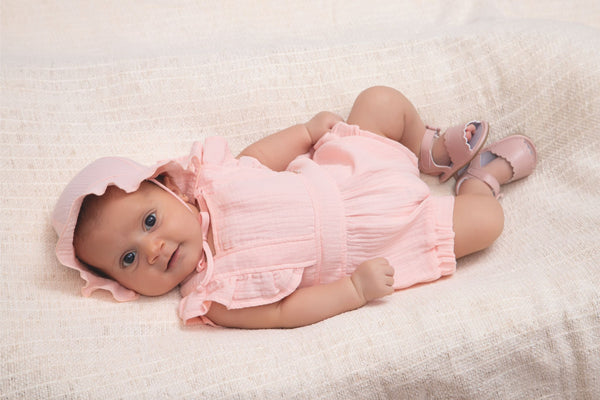 Kit Macacão Curto com em Algodão com Chapéu Paraiso Baby Feminino