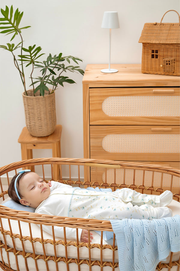 Macacão Longo Letut Baby Estampado com Detalhe Crochê e Conforto