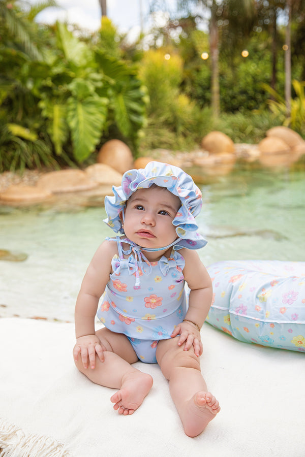 Kit Praia Infantil Feminino Biquíni Proteção UV com Babado e Chapéu Franzido