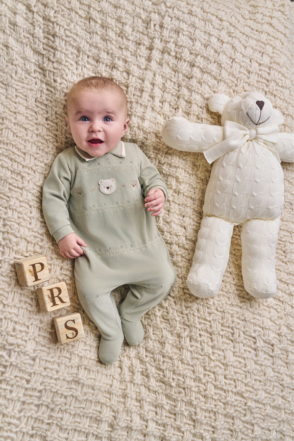 Macacão Longo Paraiso Plush com Bordado Lúdico e Forro Algodão Baby