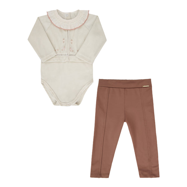 Conjunto Paraiso Inverno Plush com Casaco Embutido Bege