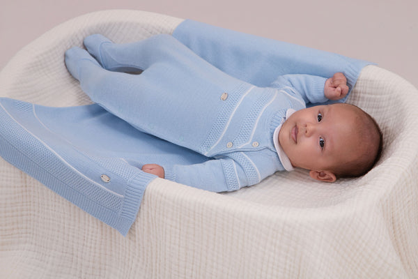 Saída Maternidade Paraiso Baby 3 Peças com Macacão Tricô e Body Conforto