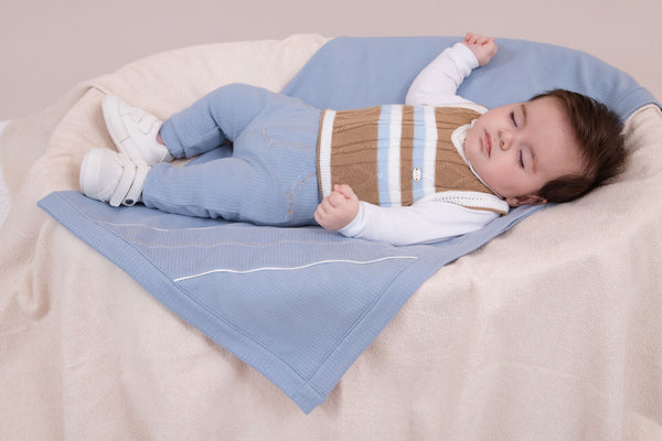 Saída Maternidade Paraiso Baby 4 Peças com Colete Tricô e Manta Texturizada