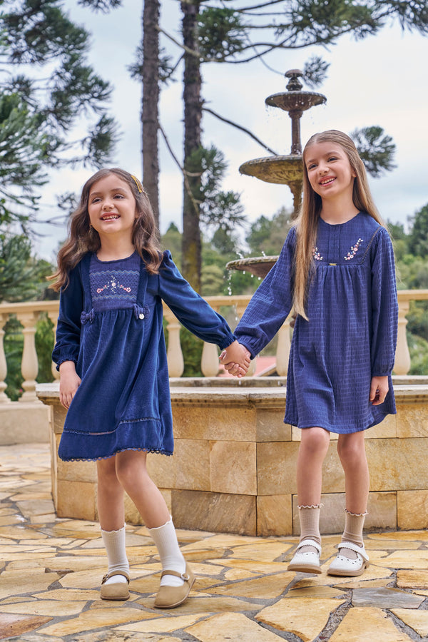 Vestido Paraiso Infantil Manga Longa Bordado Floral e Detalhes Elegantes