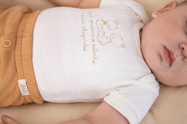 Calça Infantil Masculina Malha Conforto com Cós Elástico e Braguilha Decorativa