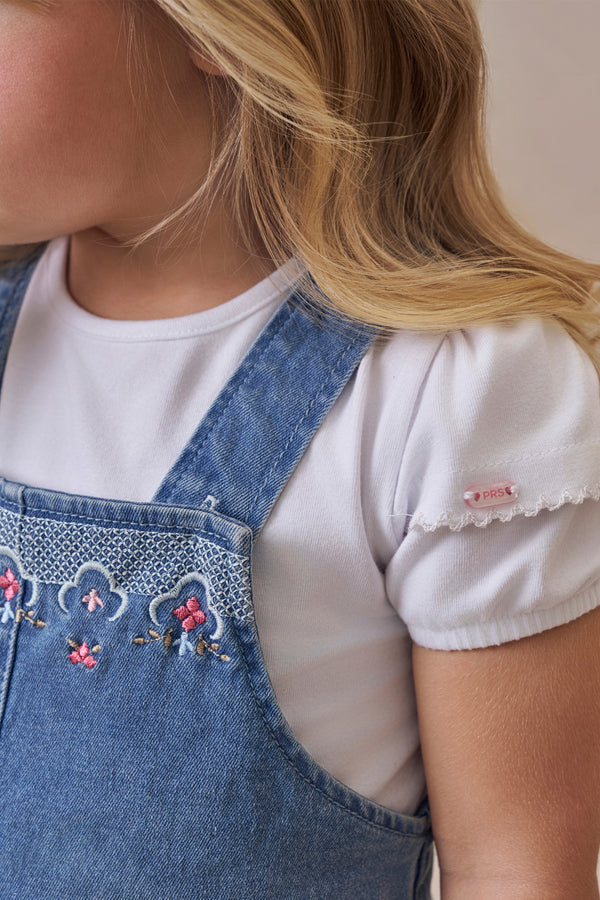 Conjunto Feminino Blusa com Jardineira Jeans Bordada Paraiso