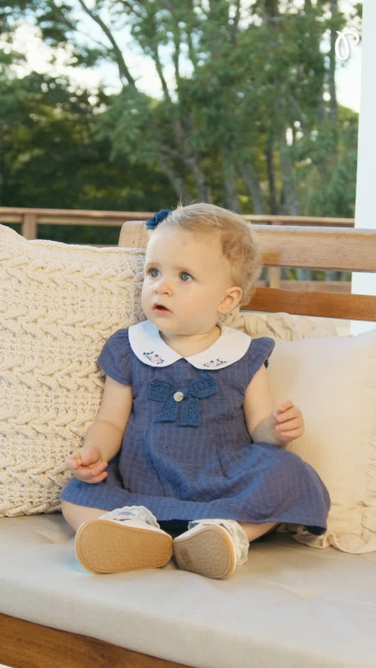 Vestido em Voil Quadriculado Floral com Gola Bordada Paraiso