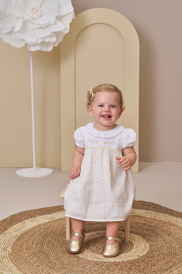 Vestido Bebê Batizado Branco Voil e Laise com Bordado e Calcinha