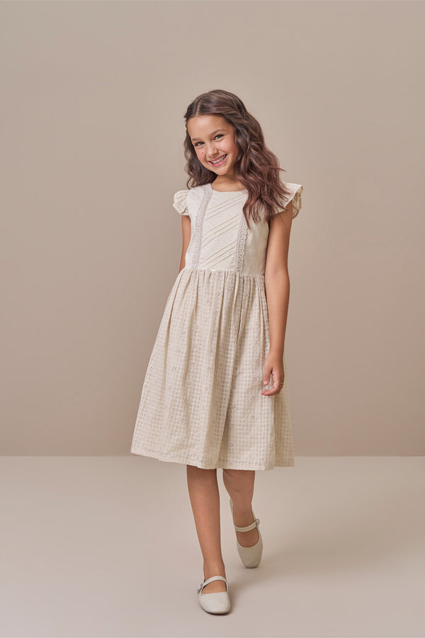 Vestido Longo Infantil Cerimônia com Laço nas Costas e Babado no Ombro