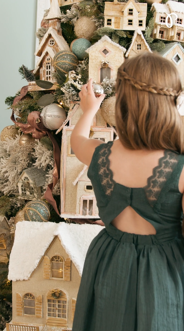 Vestido Infantil Festa Chiffon e Voil com Renda, Strass e Saia Estruturada em Tule - Image 2