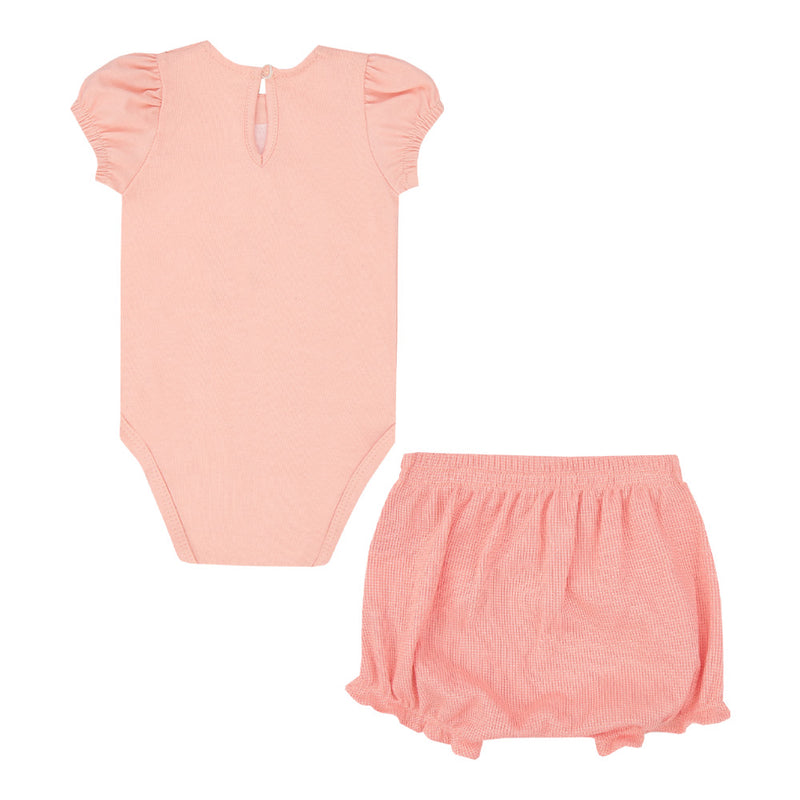 Conjunto Baby Feminino Body Manga Franzida Bordado com Shorts Quadriculado Babado - Image 5