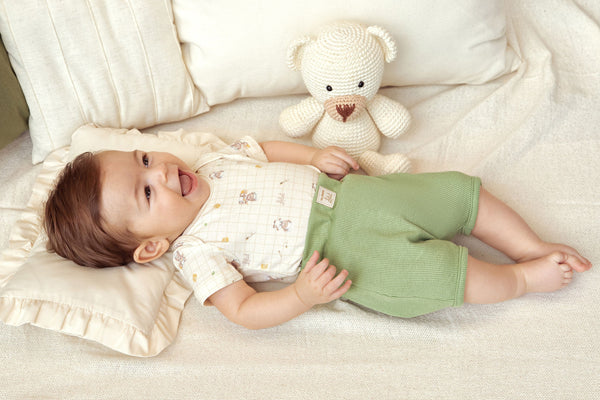 Conjunto Baby Letut Malha Conforto Estampada com Shorts Texturizado e Bordado
